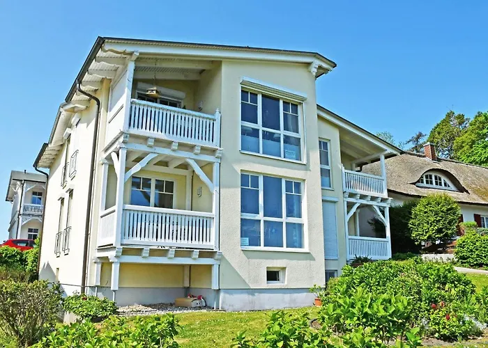 Ferienwohnung mit Balkon 500 m bis zum Strand VB